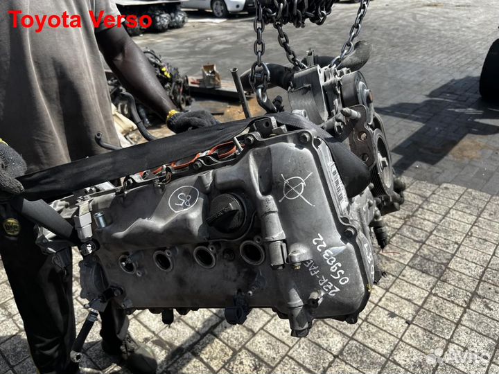 Двигатель 2ZR-FAE Toyota Verso
