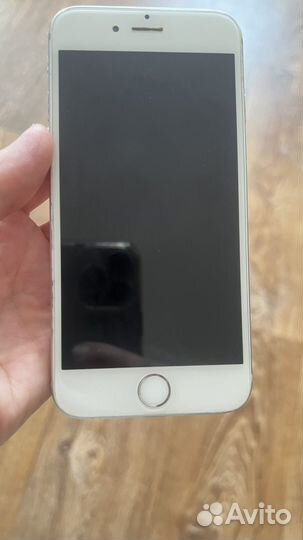 Телефон iPhone 6