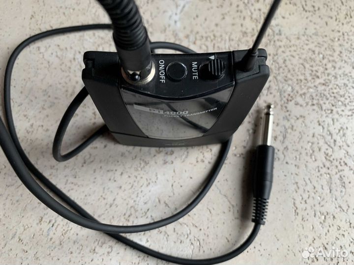 AKG WMS 4000 радиосистема с поясным передатчиком