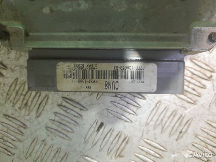 Эбу блок управления двигателем Mazda 626 хэтчбек