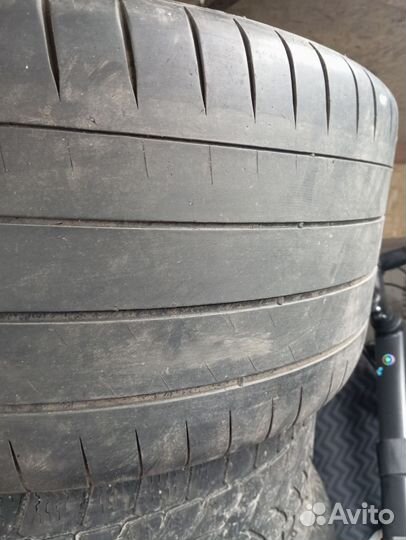 Michelin Pilot Sport 4 S 255/35 R19