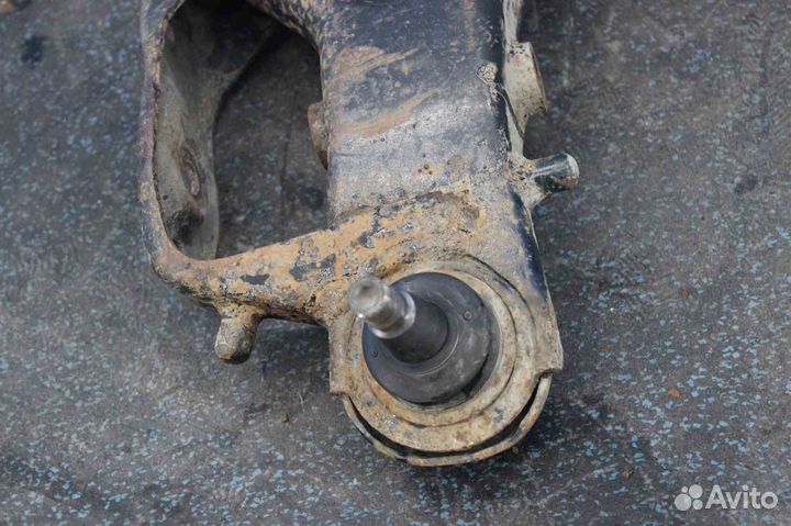 Рычаг Land Rover Discovery 3 (Ленд Ровер Дискавери