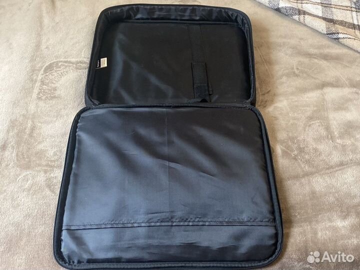 Сумка для ноутбука новая 15,6