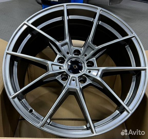 Диски на Toyota Camry Тойота Камри R18