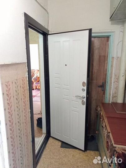 Входная дверь Троя Серебро Лиственница беж