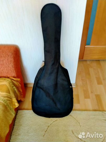 Акустическая гитара Belluci c чехлом