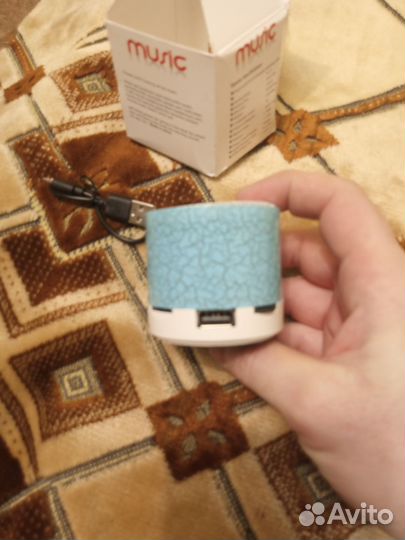 Блютуз колонка