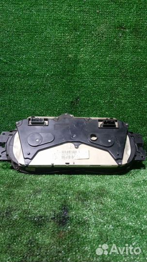 Панель приборов Renault Logan