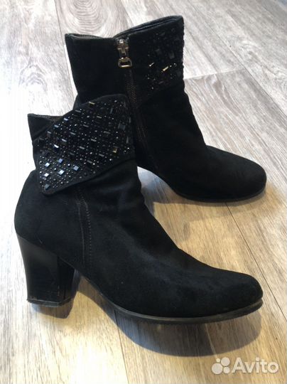 Ботильоны из натуральной замши