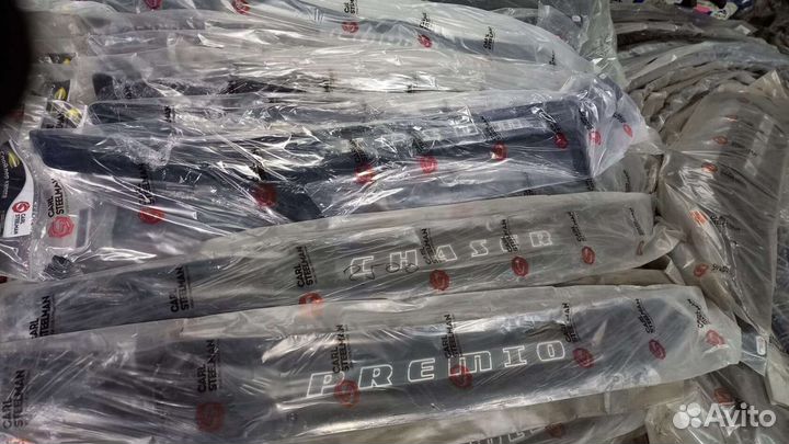 Дефлектор капота