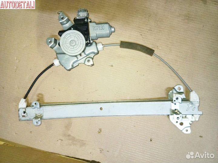 Стеклоподъемник передней двери Nissan Juke F15