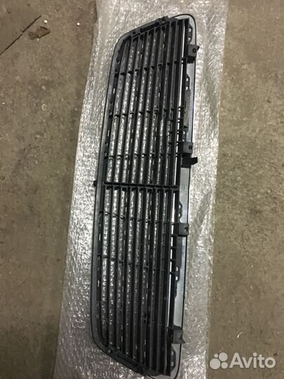 A2038800483 Mercedes C-Класс 203 Решотка радиатора