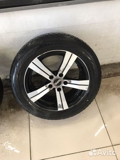 Nokian Tyres All Weather+ 205/60 R16