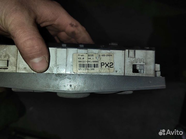 Блок управления климатом на Opel Astra H, Zafira B