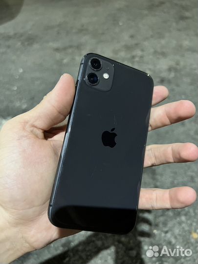 iPhone 11, 64 ГБ