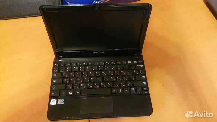 Нетбук Samsung NP-NC110-A07