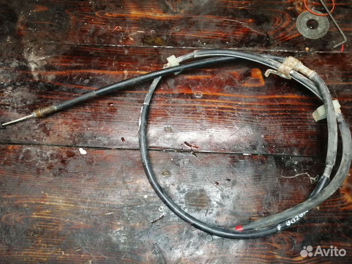 Трос ручника задний правый Ford Focus 2