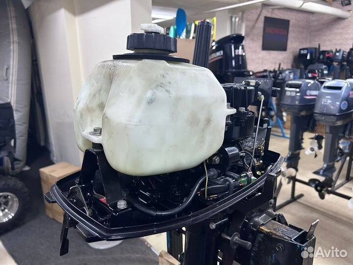 Лодочный мотор Nissan Marine 5 витринный