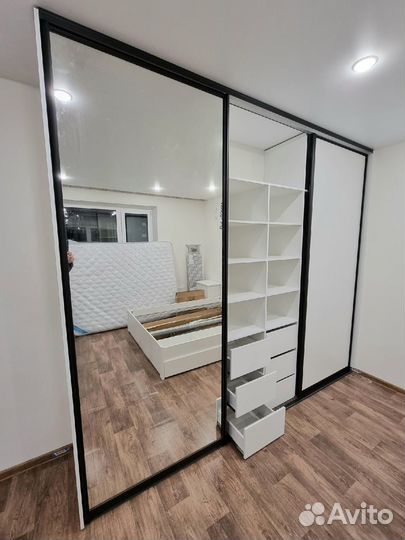 Шкаф в прихожую