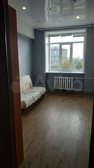 Комната 13 м² в 3-к., 3/3 эт.