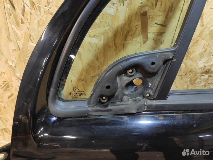 Дверь пердняя левая Citroen C3