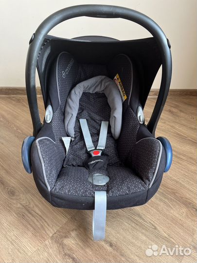 Автолюлька Maxi Cosi Cabriofix (2 штуки)