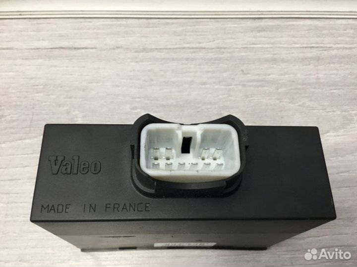 Блок управления центральным замком Toyota Aygo 1