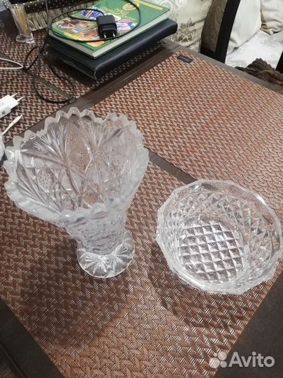 Хрустальная ваза