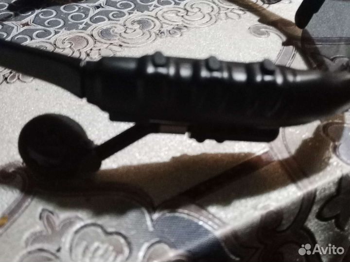 Очки с наушниками, футляр, шнур зарядки