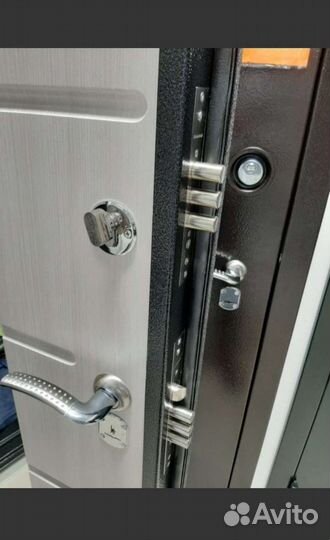 Дверь входная