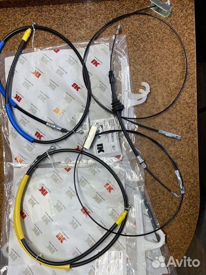 Трос ручного тормоза Renault Trafic/Opel Vivaro