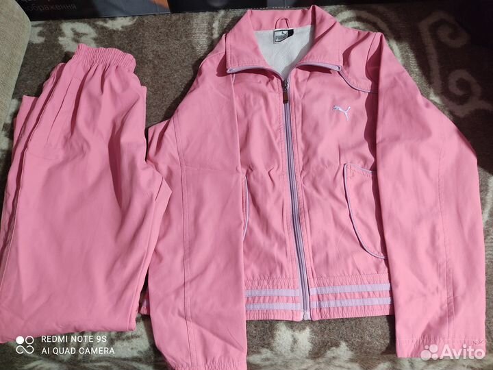 Женский спортивный костюм