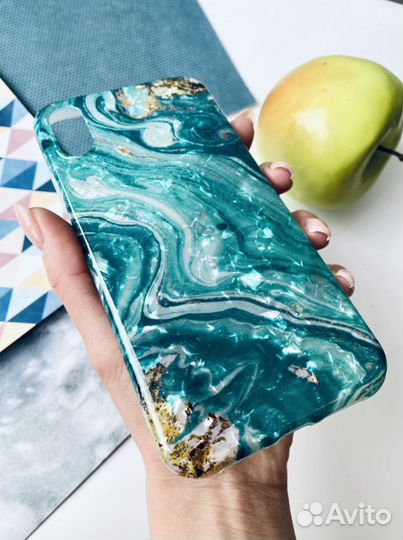 Чехол на iPhone XR