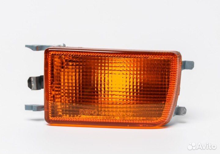 Указатель поворота нижний левый Volkswagen Golf 3