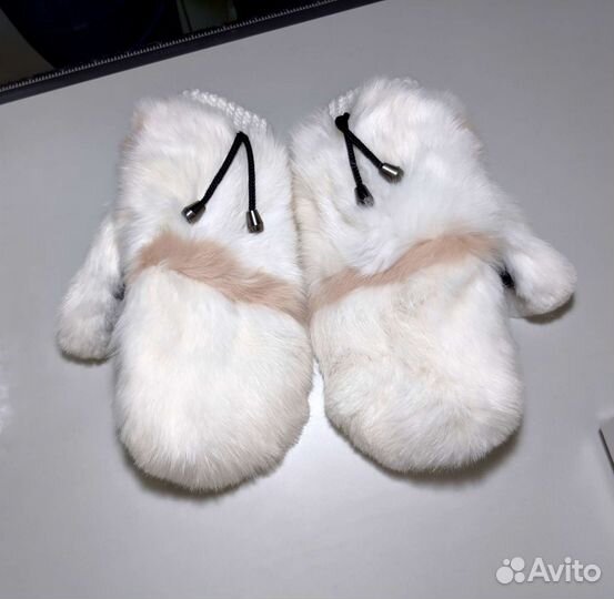 Варежки из кролика