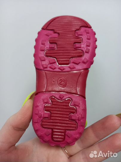 Ботинки весенние детские новые