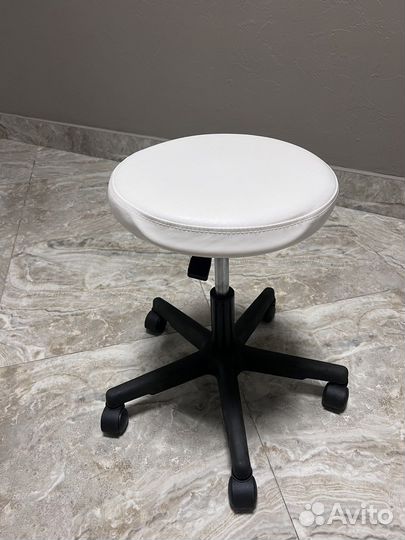Косметологический стул