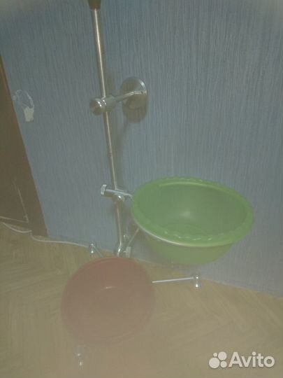 Стойка для кормления и поения большой собаки