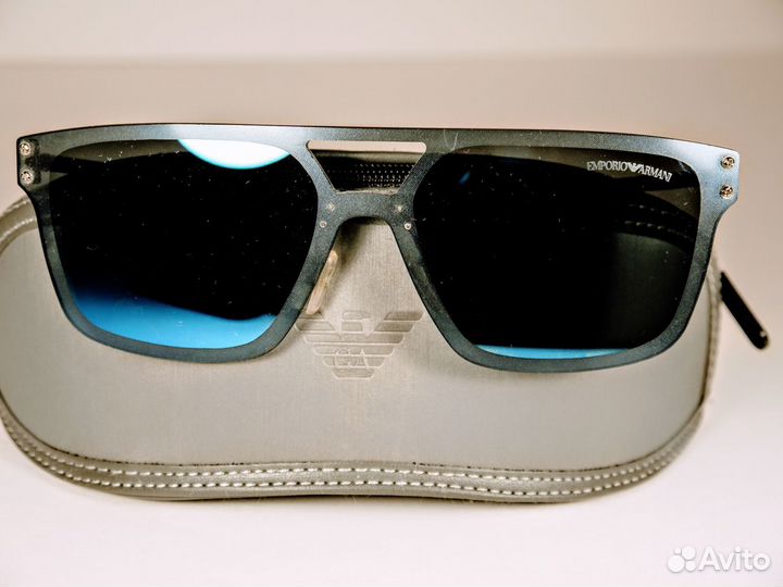 Солнцезащитные очки женские Emporio Armani