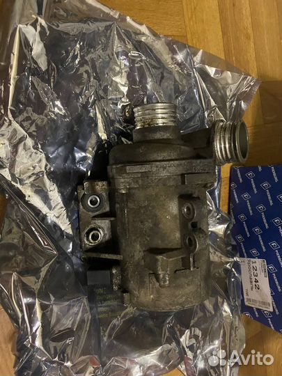 Помпа, насос системы охлаждения n52