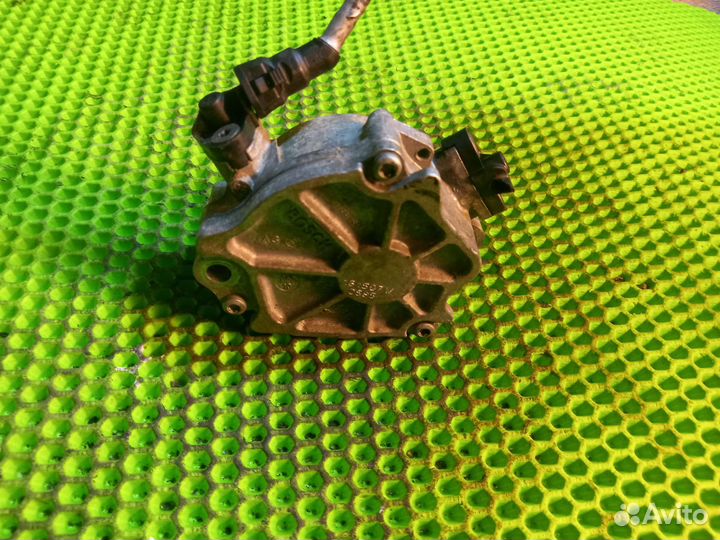 Насос вакуумный Citroen Berlingo