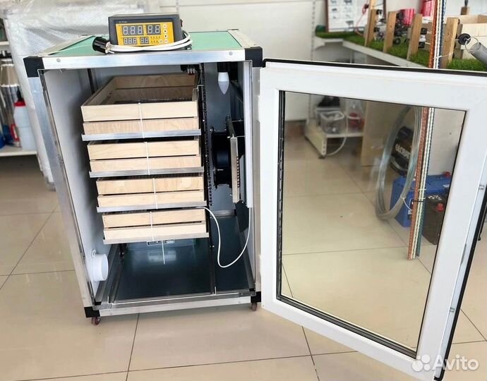 Инкубатор автоматический на 350 яиц