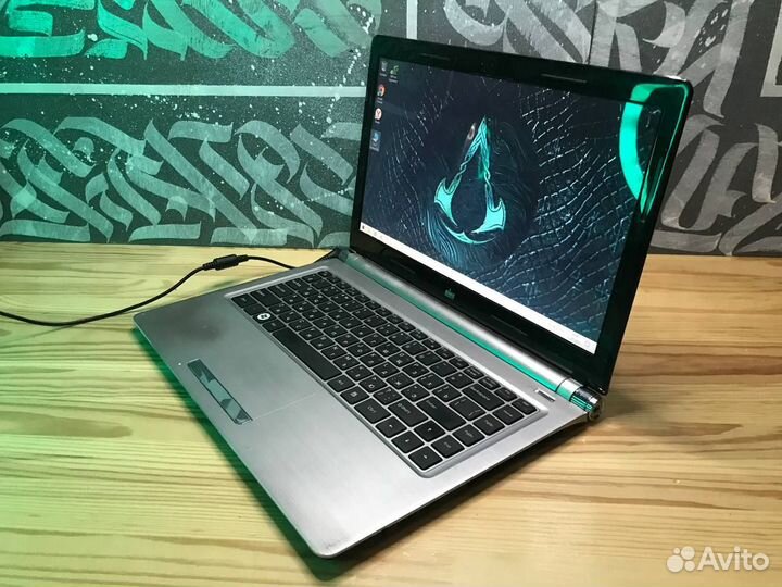 Игровой ультрабук DNS Core i7/ssd/2 видеокарты