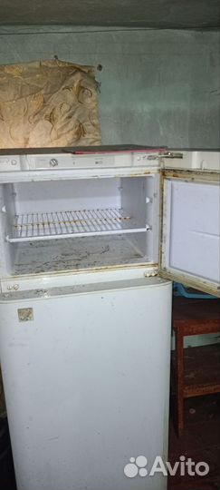 Холодильник бирюса бу