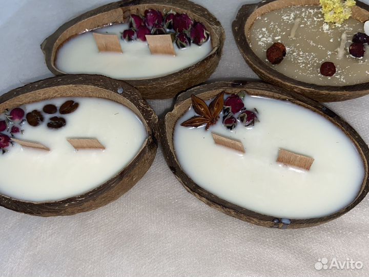 Свечи в кокосе