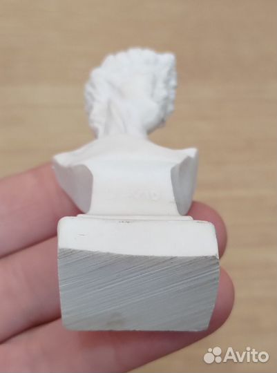 Статуэтка-бюст 
