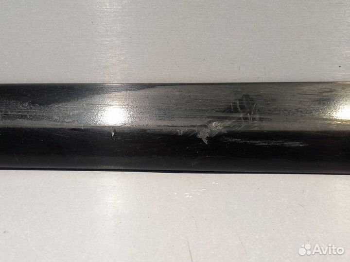 Молдинг на дверь передний левый Mitsubishi Pajero