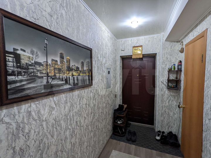 3-к. квартира, 79 м², 2/10 эт.