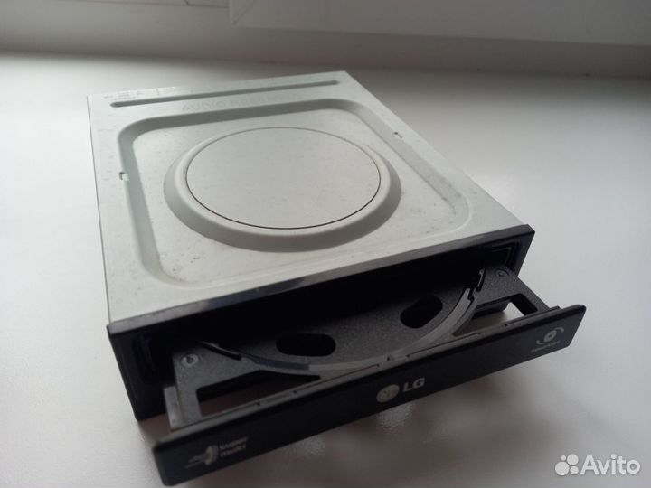 DVD/CD привод