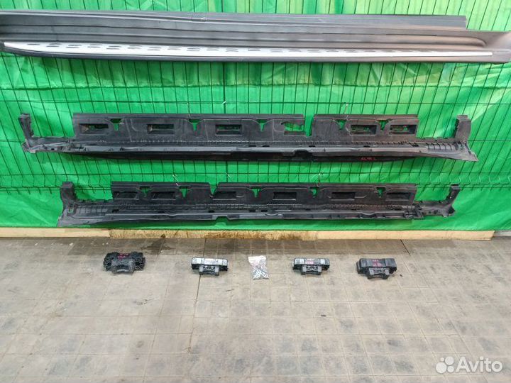 Накладки порогов комплект Mercedes Benz Gl X166